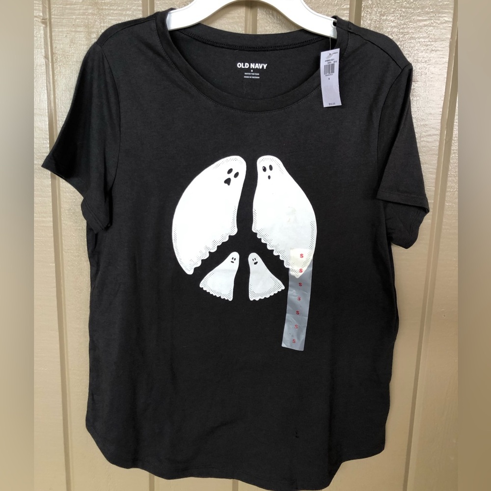Old Navy Halloween T-shirt